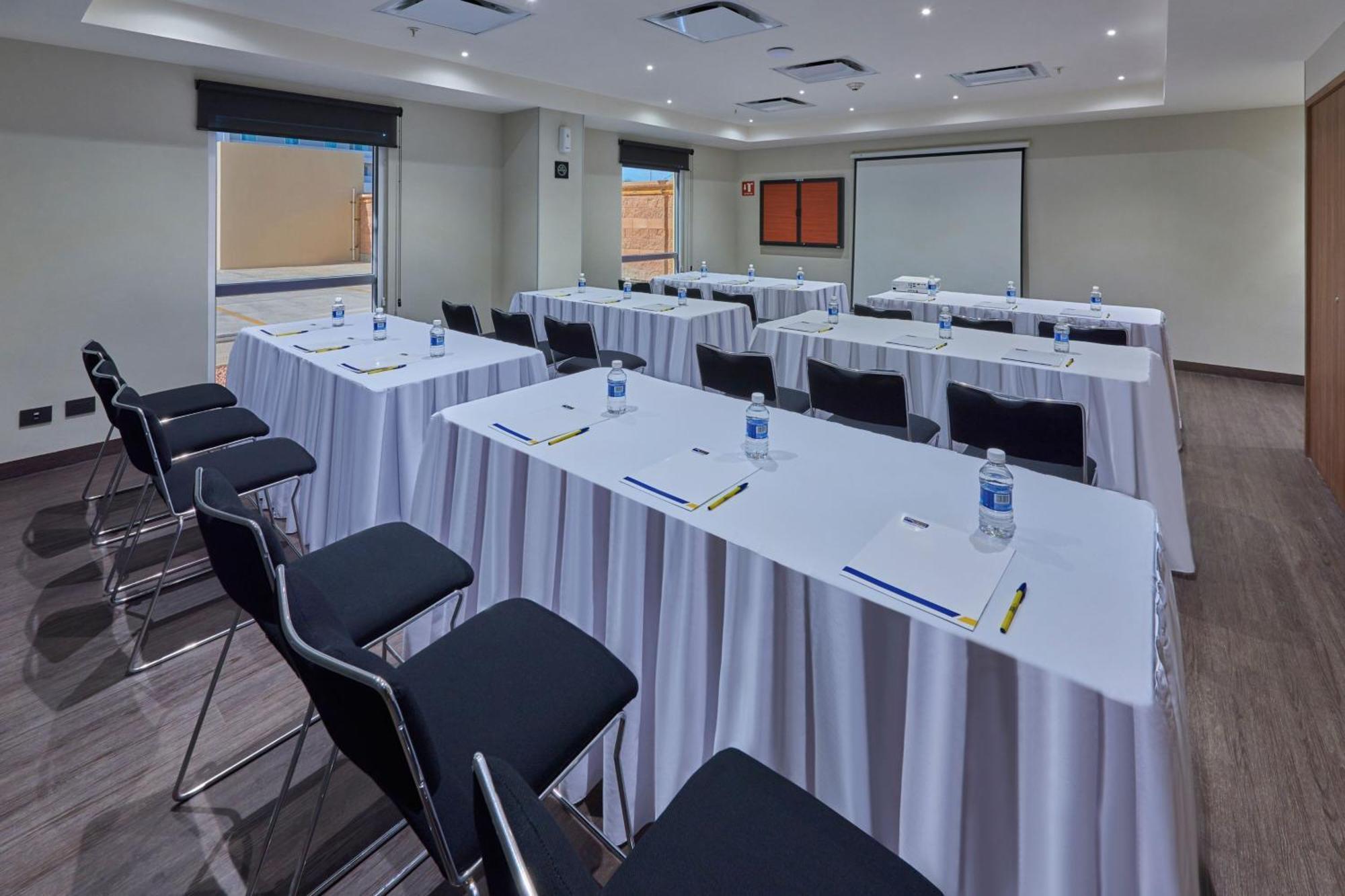 City Express By Marriott Hermosillo Expo Esterno foto